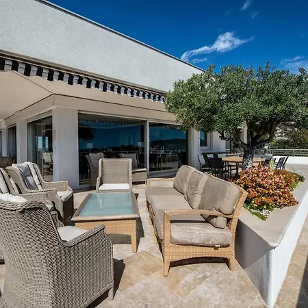 Luckey Homes - Boulevard Leader Cannes
